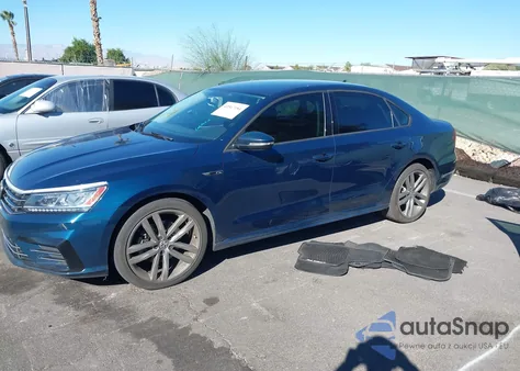 2018 Volkswagen Passat 2.0T R-Line/2.0T S из США, поврежденный, VIN 1VWAA7A39JC041758